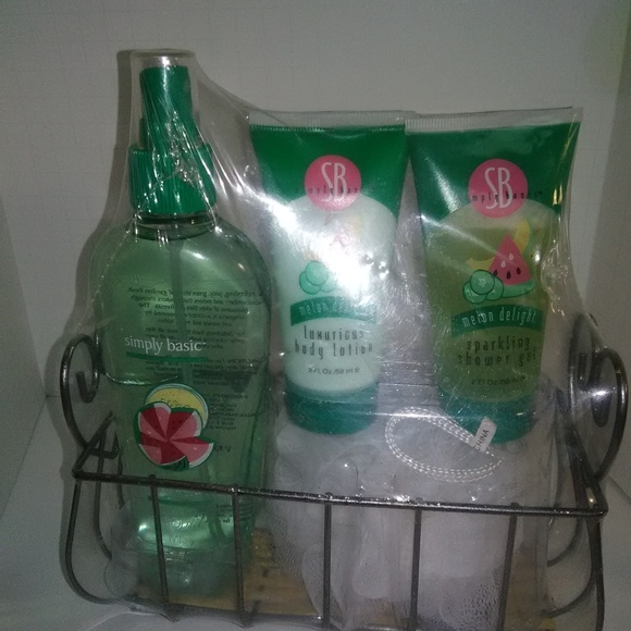 Simply Basic MELON DELIGHT Shower set with 5 items - Picture 1 of 3